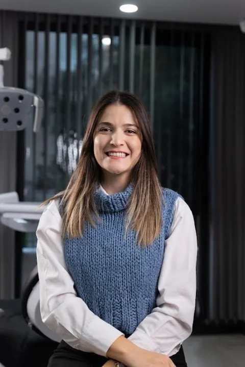 Dr. Deniz Derbeder