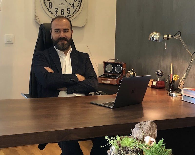 Dr. Murat Sarı